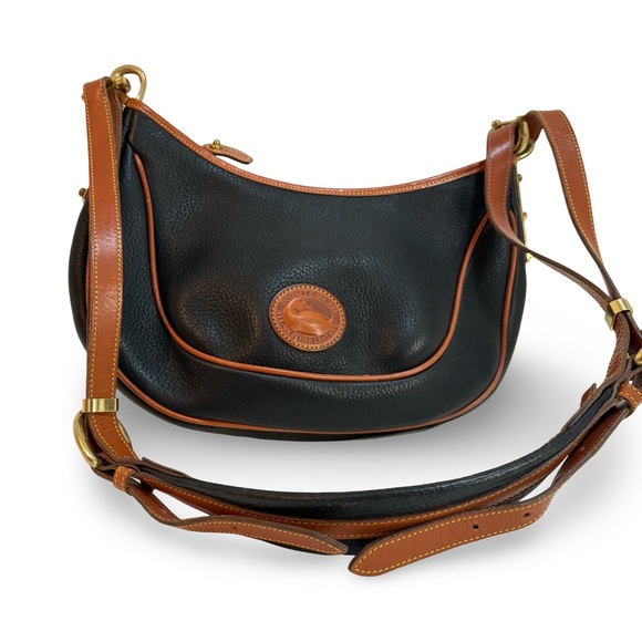 Dooney & Bourke Handbags - Vintage Dooney and Bourke Crescent shoulder bag